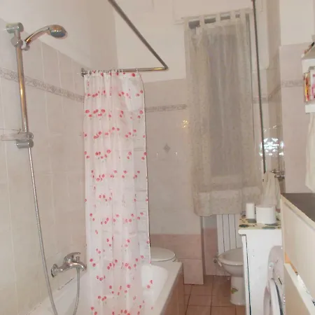 Quarto em Acomodações Particulares Morelli Livorno
